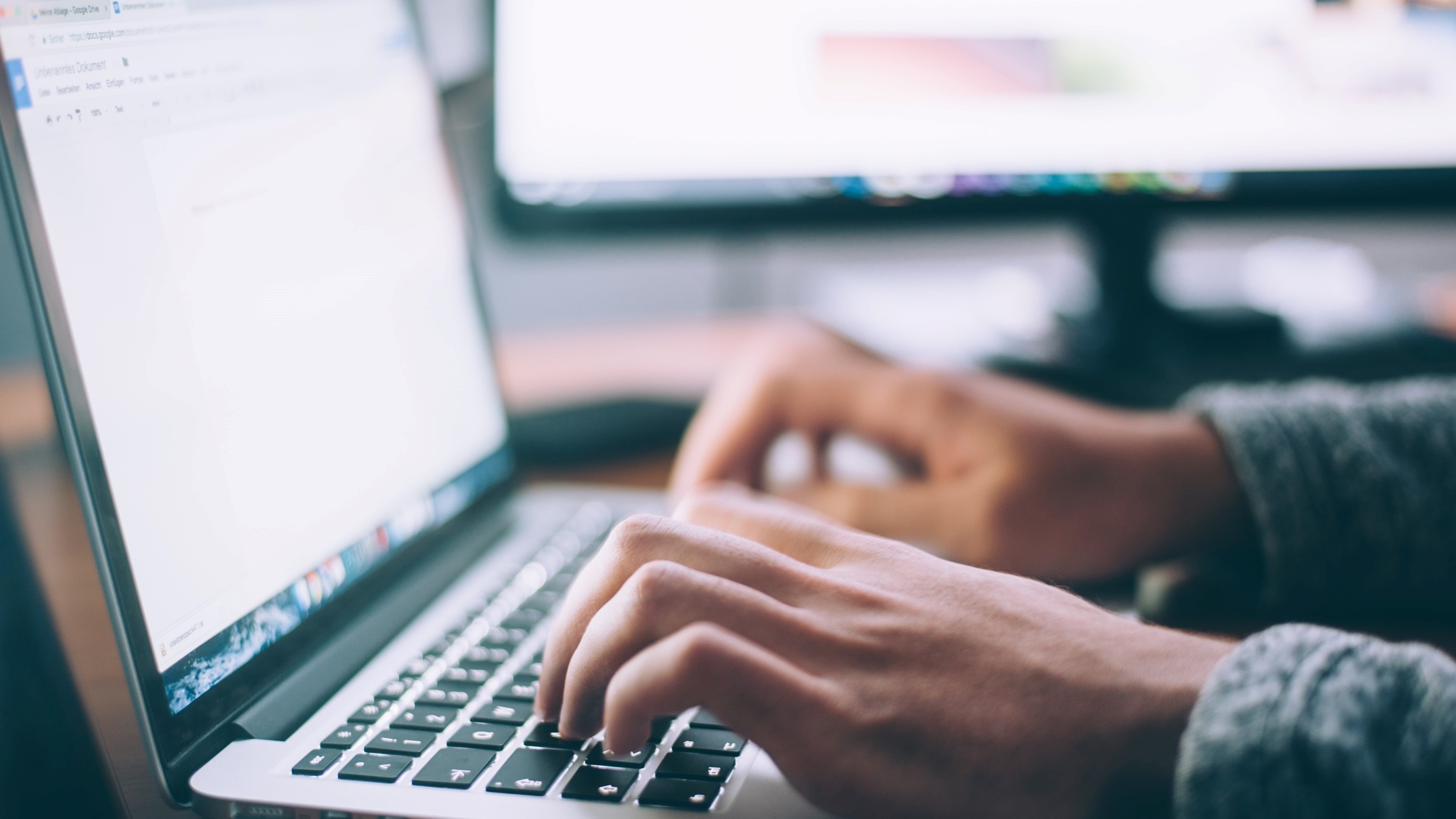 Prestashop - usuwanie nazwy kontaktu z formularza rejestracji